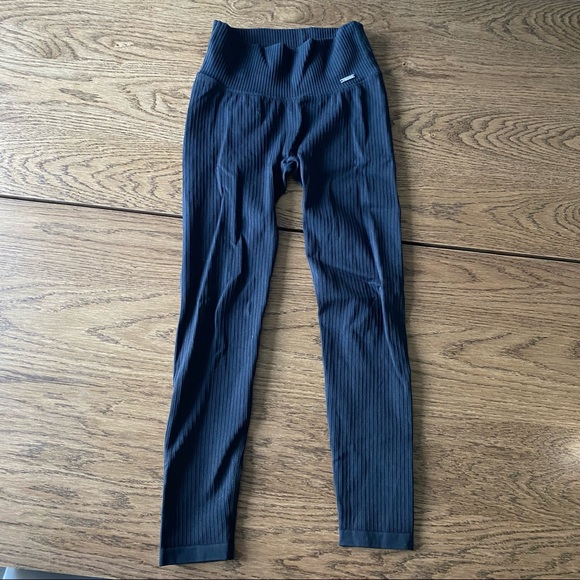 Gymshark Pants - Black ribbed seamless tights